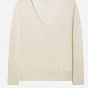 Soyer Ivory v neck Cashmere Sweater